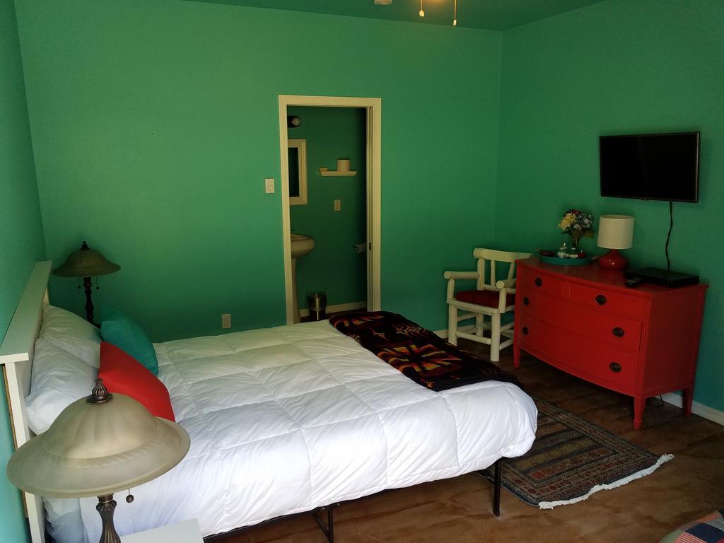 Gaynor Ranch Bed & Breakfast Polson Luaran gambar